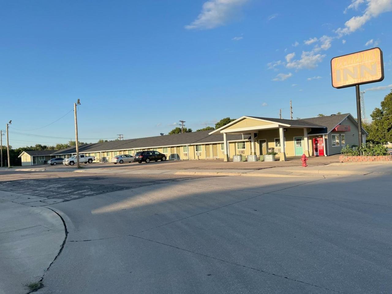 Economy Inn Mccook Esterno foto