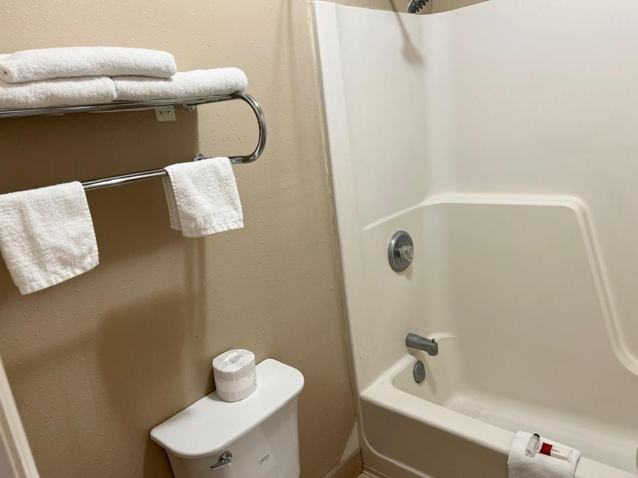 Economy Inn Mccook Esterno foto