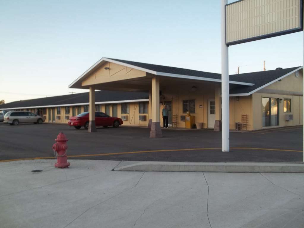 Economy Inn Mccook Esterno foto