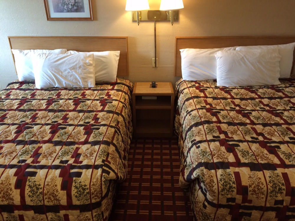 Economy Inn Mccook Esterno foto