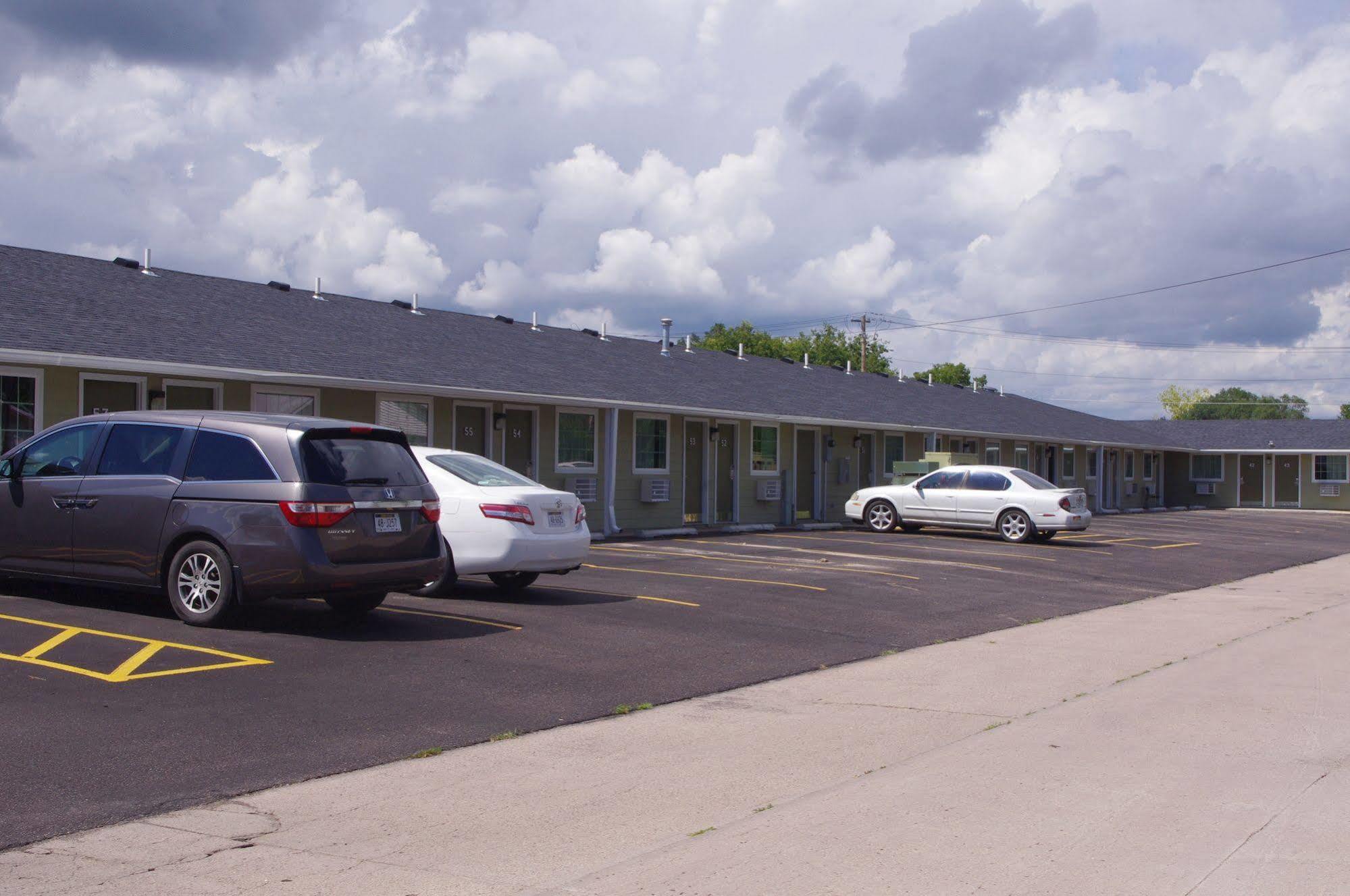 Economy Inn Mccook Esterno foto